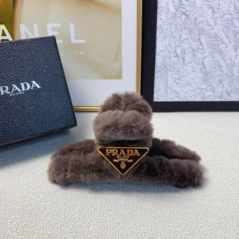 Prada Hair Grab Clip  (5)